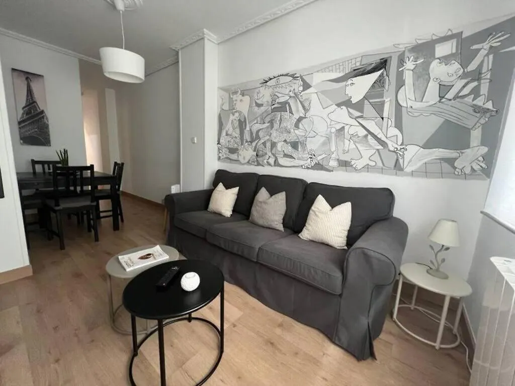 Bonito Apartamento De 2 Habitaciones Santander Spain